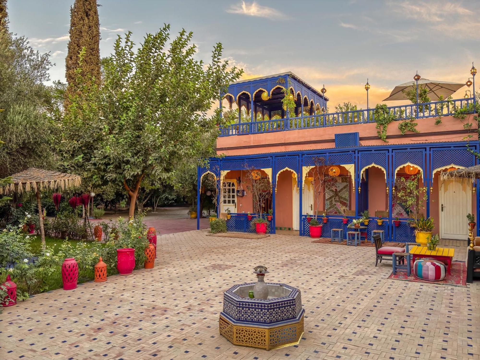Le Bleu House Panzió Sidi Abdallah Ghiat Kültér fotó