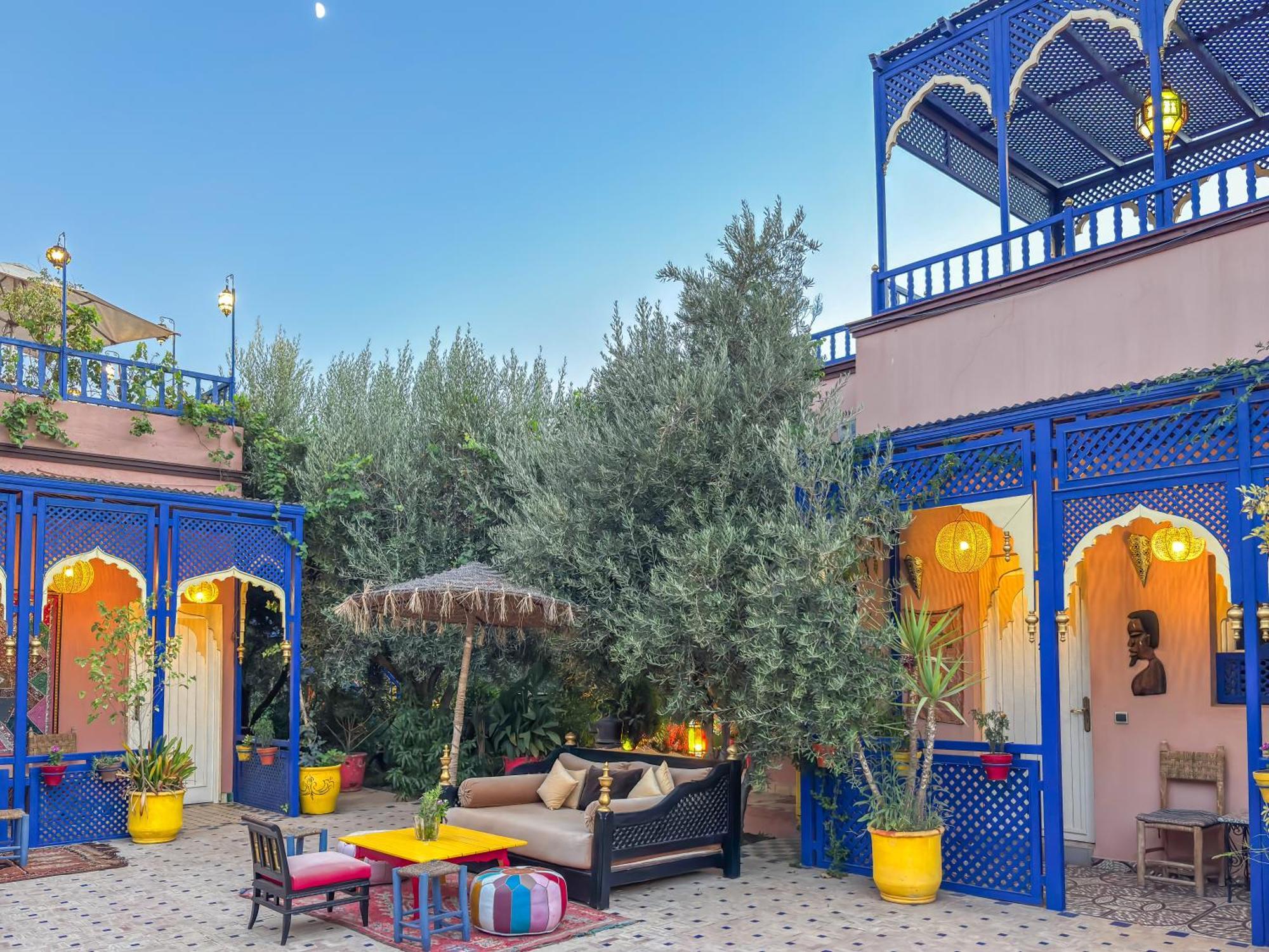 Le Bleu House Panzió Sidi Abdallah Ghiat Kültér fotó