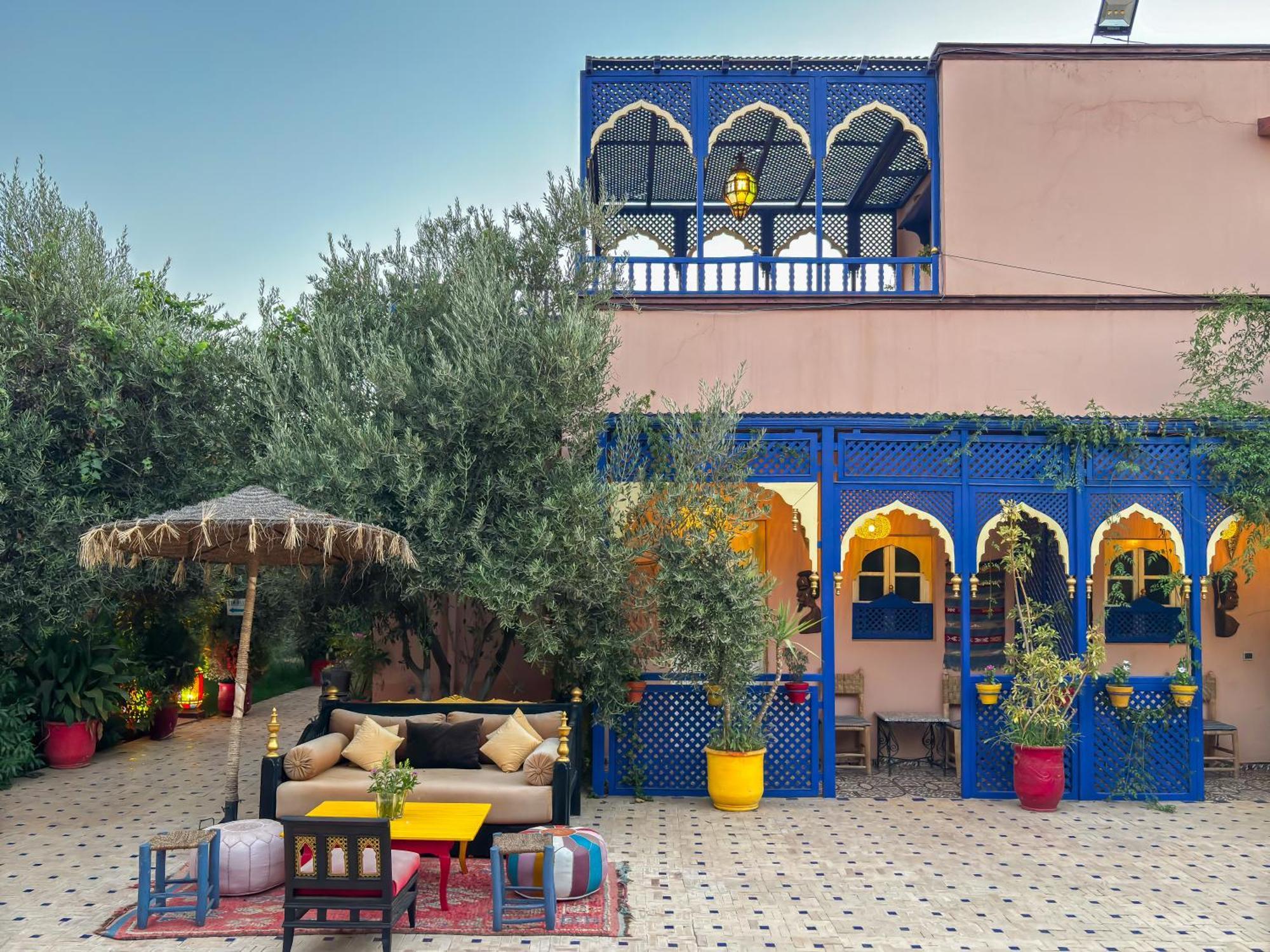 Le Bleu House Panzió Sidi Abdallah Ghiat Kültér fotó