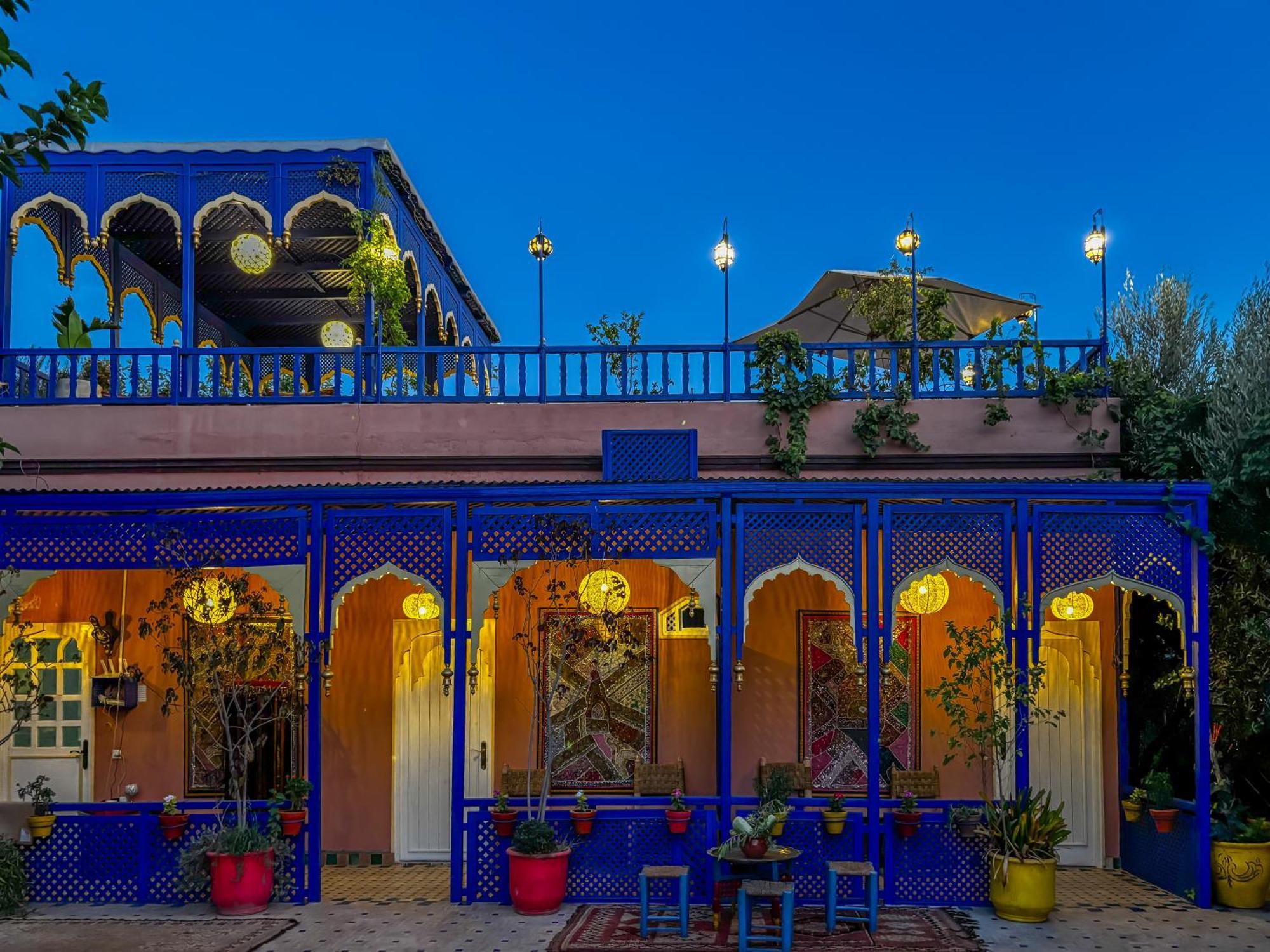 Le Bleu House Panzió Sidi Abdallah Ghiat Kültér fotó
