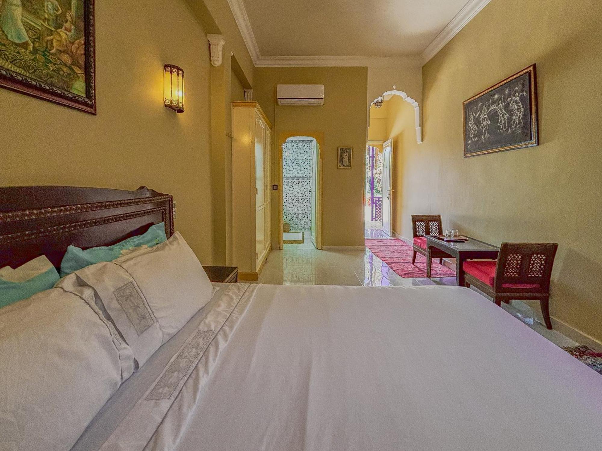 Le Bleu House Panzió Sidi Abdallah Ghiat Kültér fotó