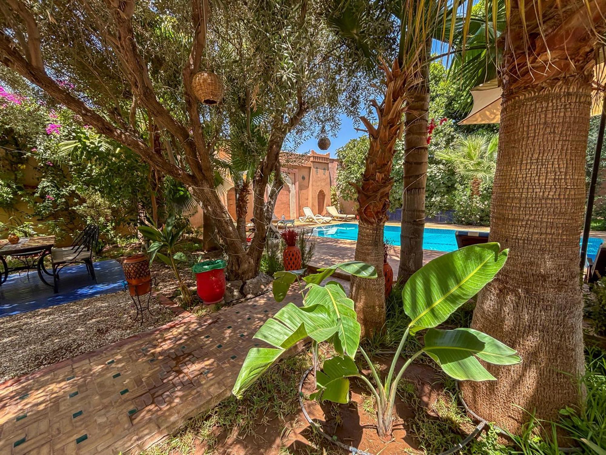 Le Bleu House Panzió Sidi Abdallah Ghiat Kültér fotó
